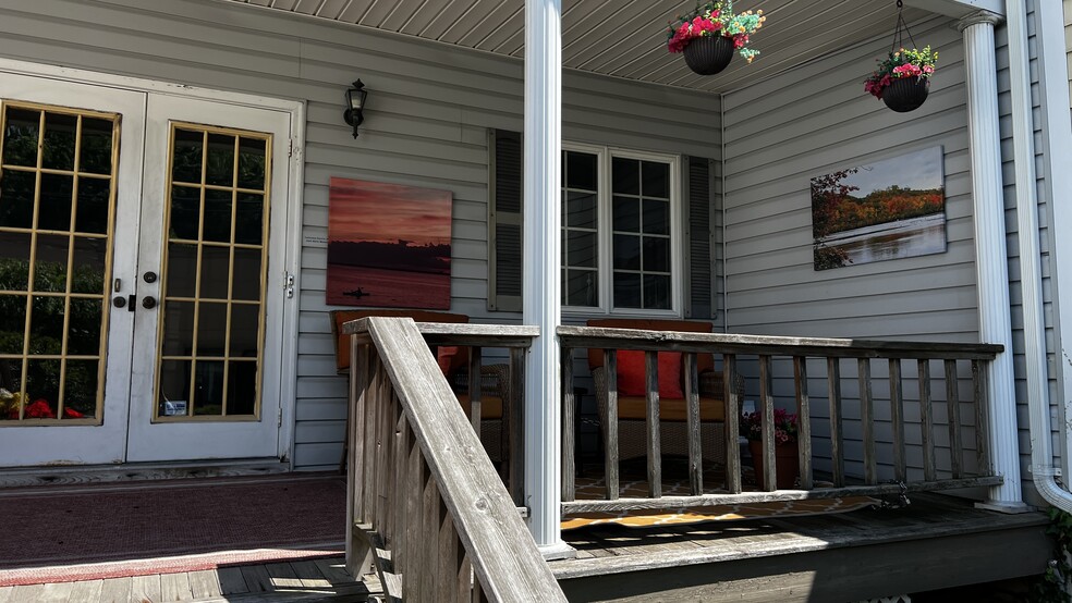 185 South St, Oyster Bay, NY à louer - Photo de l’immeuble – Image 2 sur 15