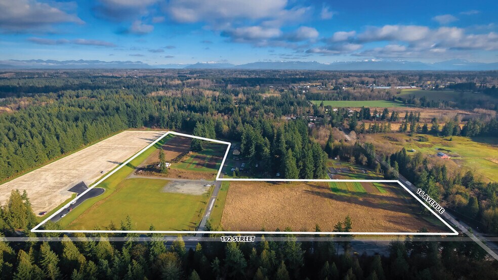 1760 192 St, Surrey, BC à louer - Photo de l’immeuble – Image 2 sur 7