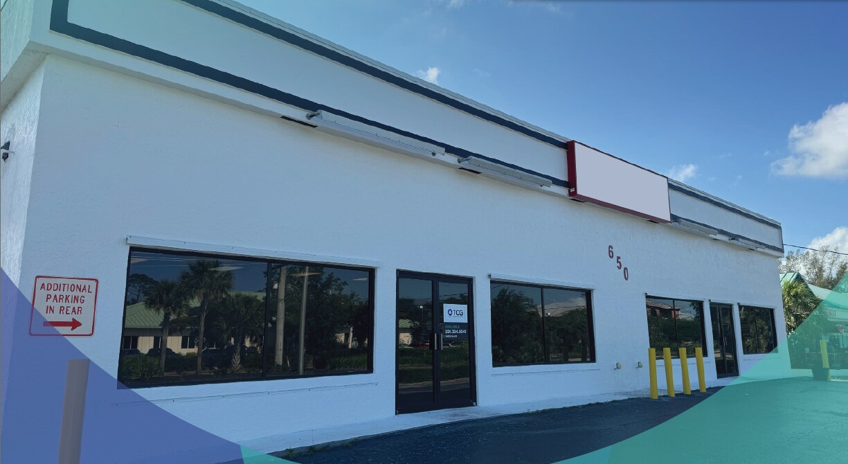 650 Goodlette-Frank Rd N, Naples, FL à louer Photo principale– Image 1 sur 5