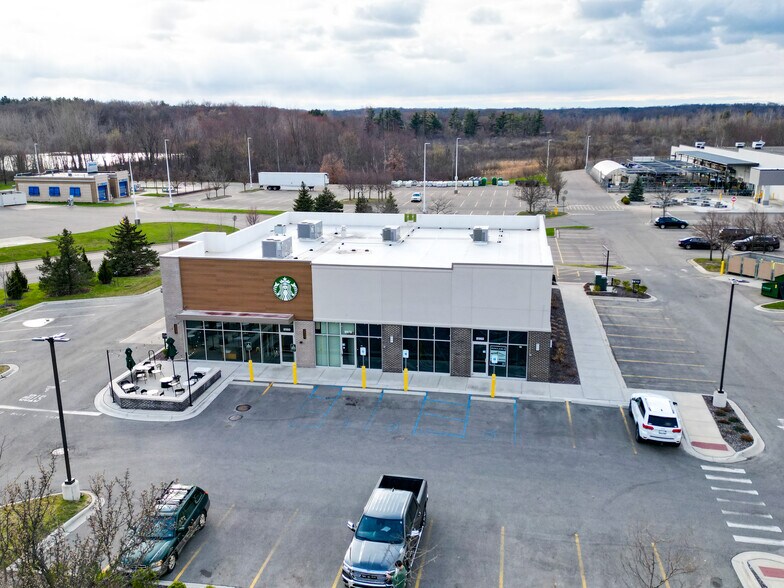 8850 Shaver Rd, Portage, MI à louer - Photo de l’immeuble – Image 2 sur 4