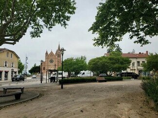 Plus de détails pour Local d'activités à louer