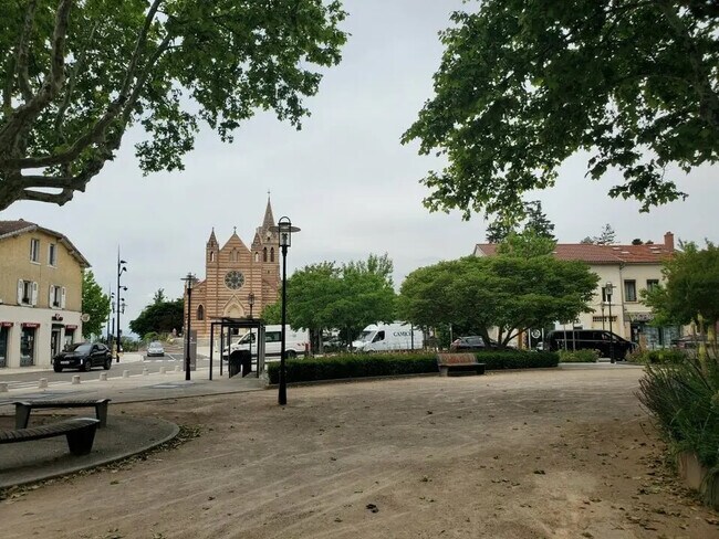Plus de détails pour Bureau à louer