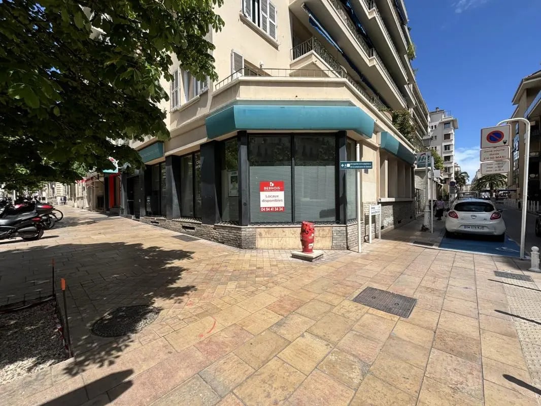 72 Avenue Vauban, Toulon à louer Photo de l’immeuble– Image 1 sur 10