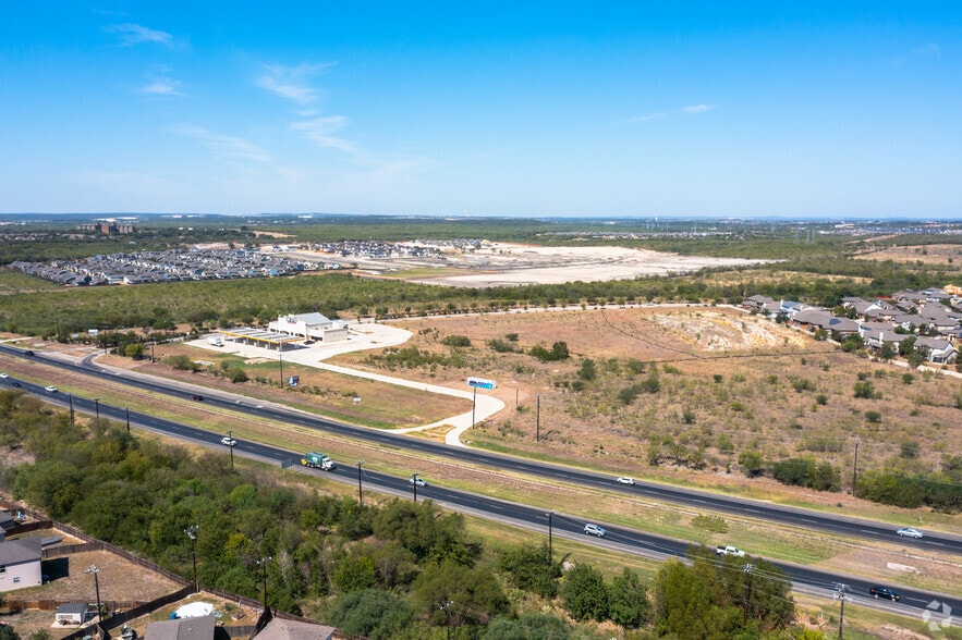 Spurs Ranch Rd, San Antonio, TX à vendre - Aérien – Image 2 sur 2