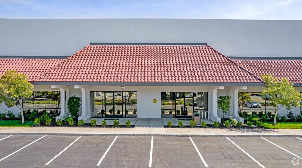 1750 Automation Pky, San Jose, CA à louer - Photo de l’immeuble – Image 1 sur 5