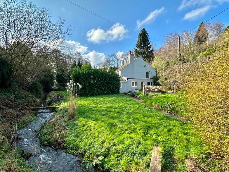 The Slad, Newnham à vendre - Photo de l’immeuble – Image 2 sur 3