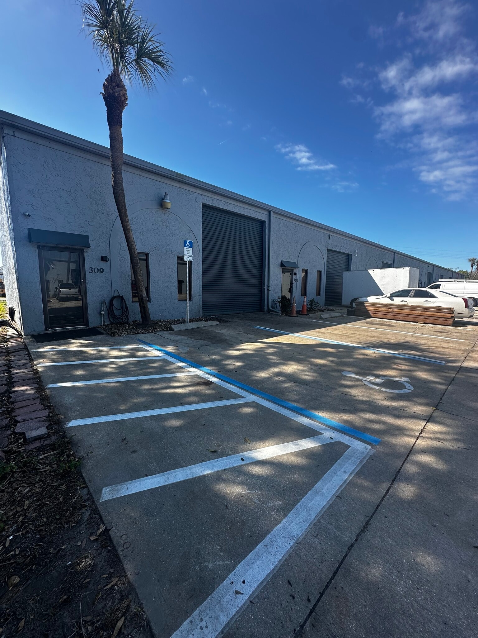 11999 N 49th St, Clearwater, FL à louer Photo intérieure– Image 1 sur 4