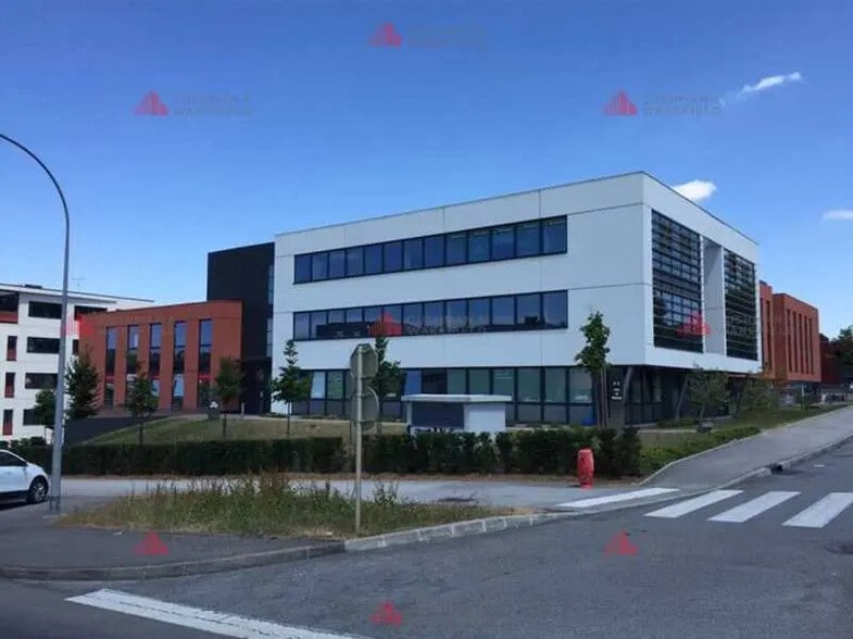 Bureau dans Besançon à louer - Photo de l’immeuble – Image 3 sur 4