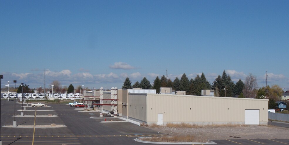 1572 N 25th E, Ammon, ID à louer - Photo de l’immeuble – Image 1 sur 12