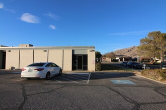 444 Executive Center Blvd, El Paso, TX à louer Photo intérieure– Image 2 sur 3