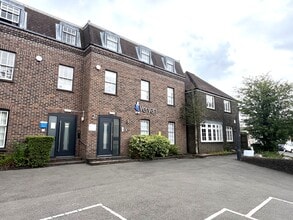 Foundry Ln, Horsham à louer Photo de l’immeuble– Image 1 sur 3