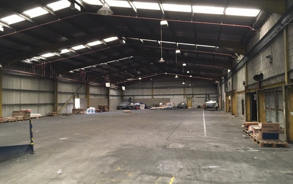 60 Springvale Industrial Estate, Cwmbran à vendre - Photo intérieure – Image 3 sur 4