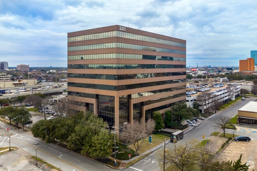2211 Norfolk St, Houston, TX à louer - Photo principale – Image 1 sur 9