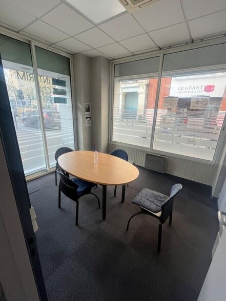 Local commercial dans Rennes à louer - Photo intérieure – Image 3 sur 10
