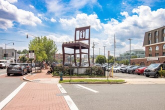 2026 Martin Luther King Jr Ave SE, Washington, DC à vendre Autre– Image 2 sur 6