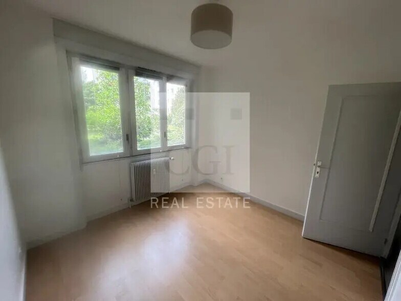 Bureau dans Lyon à louer - Photo de l’immeuble – Image 3 sur 8