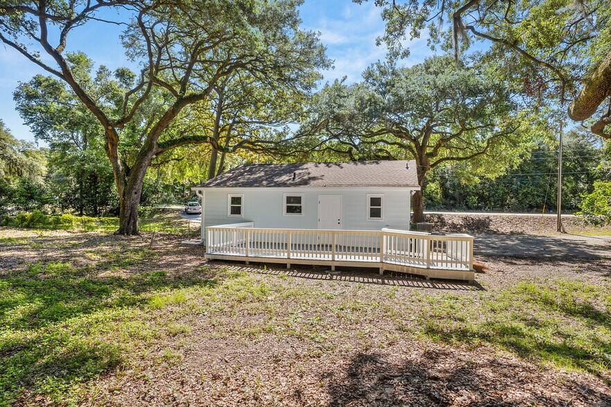 67 Sams Point Rd, Beaufort, SC à vendre - Photo de l’immeuble – Image 3 sur 20