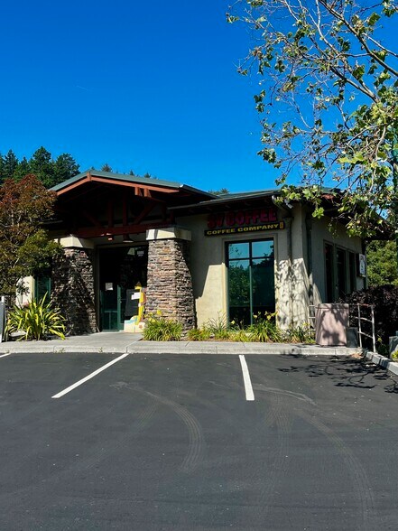 6006 La Madrona Dr, Scotts Valley, CA à louer - Photo de l’immeuble – Image 3 sur 6