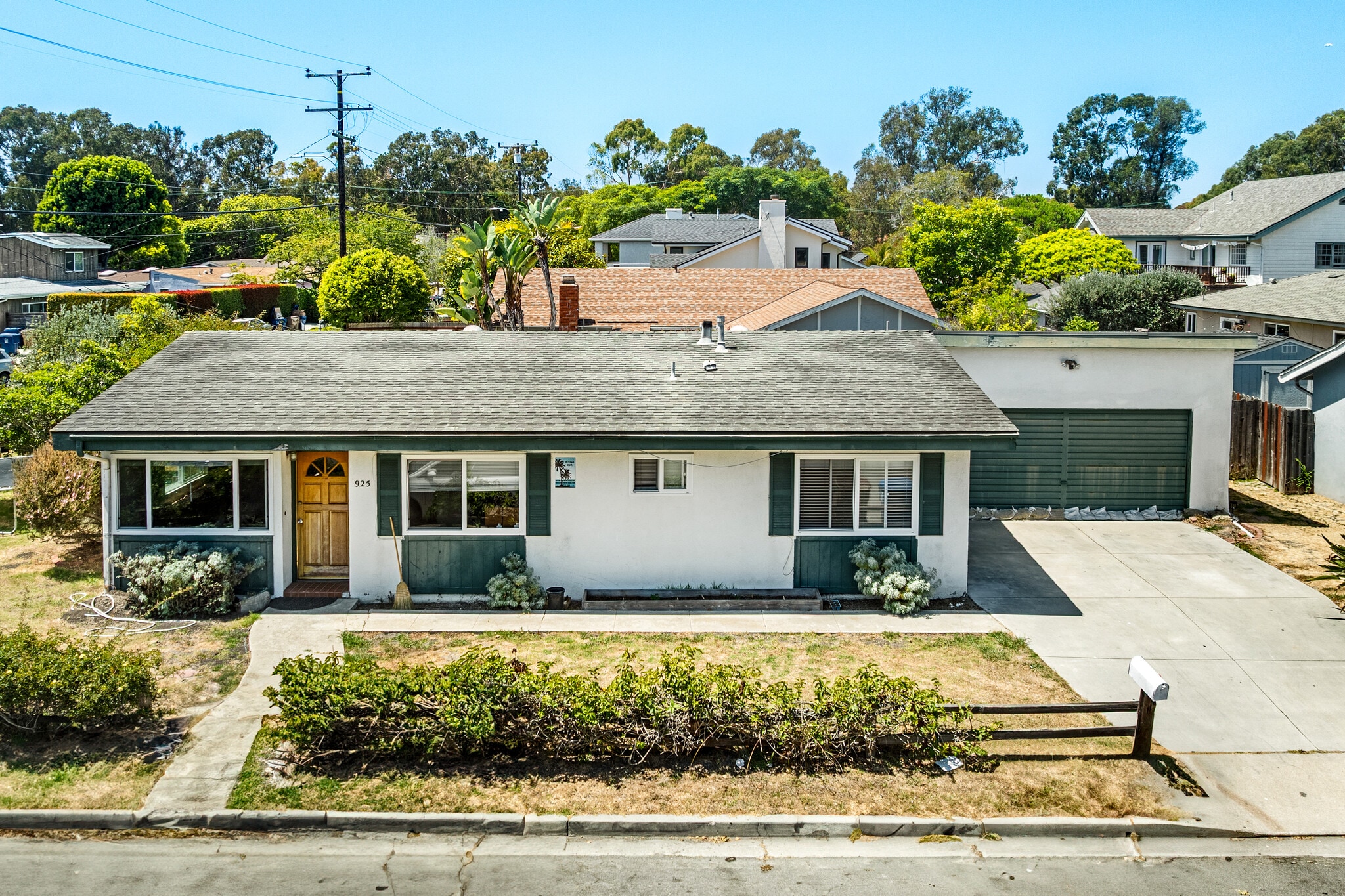 925 Camino Lindo, Goleta, CA à vendre Photo de l’immeuble– Image 1 sur 10