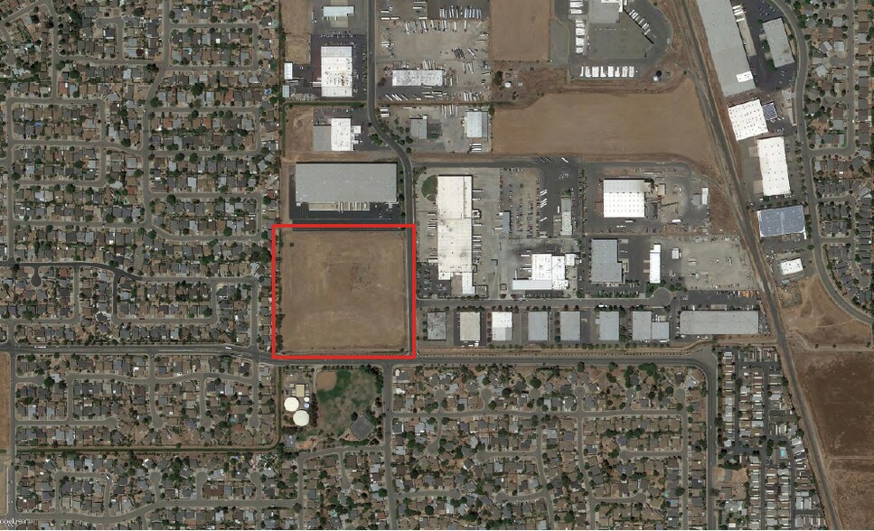 Wilbur Way, Sacramento, CA à vendre - Photo principale – Image 1 sur 3