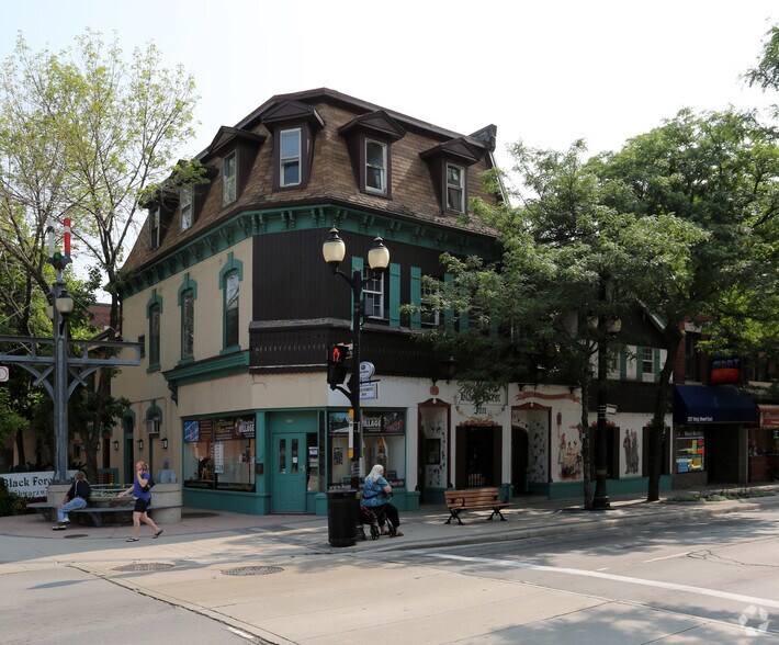 249-255 King St W, Hamilton, ON à vendre - Photo de l’immeuble – Image 1 sur 40