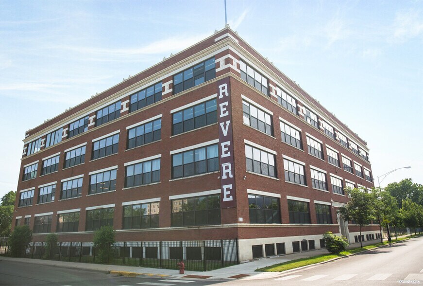 2501 W Washington Blvd, Chicago, IL à louer - Photo de l’immeuble – Image 1 sur 10