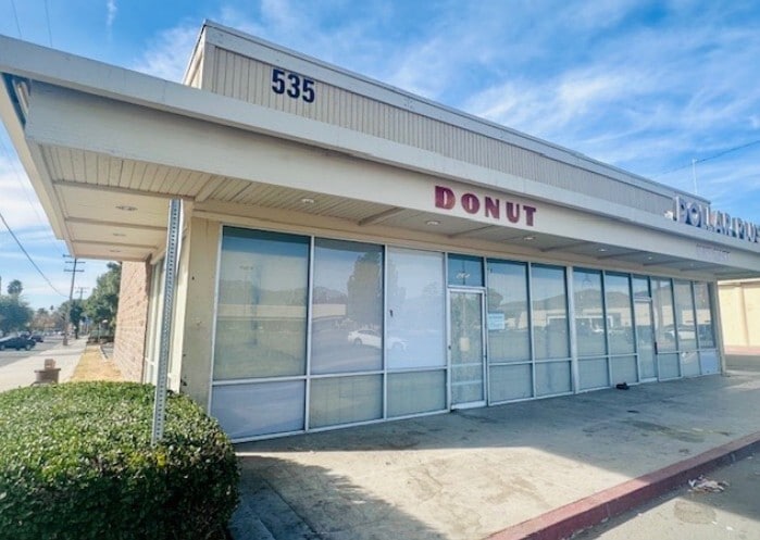 535-537 N San Jacinto St, Hemet, CA à vendre - Photo de l’immeuble – Image 3 sur 5