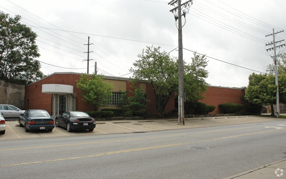 1791 E 40th St, Cleveland, OH à vendre - Photo principale – Image 1 sur 3