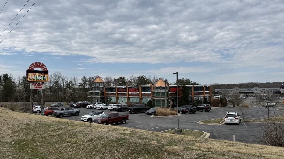 1709 Transportation Blvd, Crofton, MD à vendre - Photo de l’immeuble – Image 1 sur 12