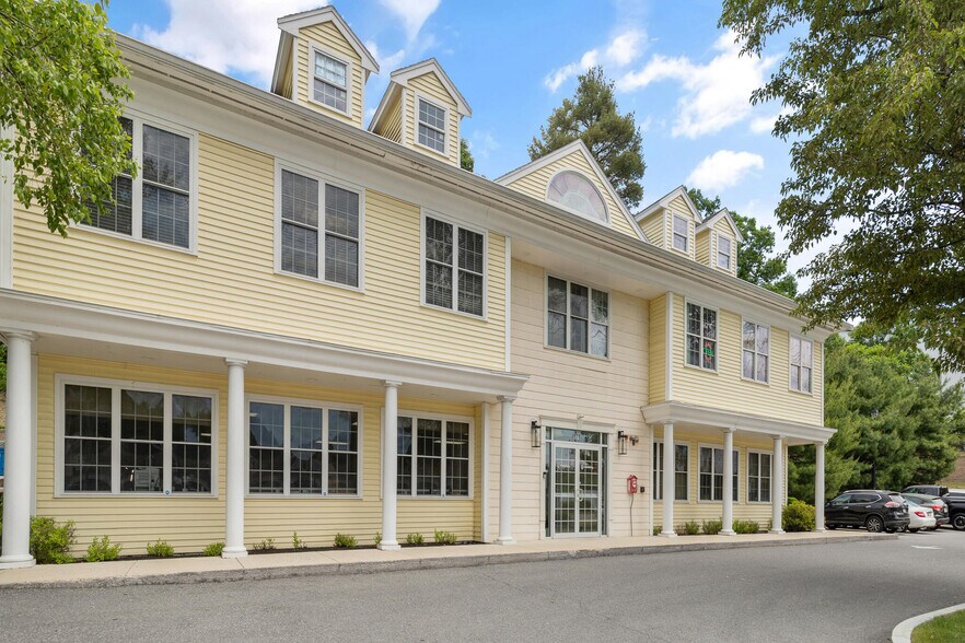 171 N Main St, Middleton, MA à louer - Photo de l’immeuble – Image 1 sur 10