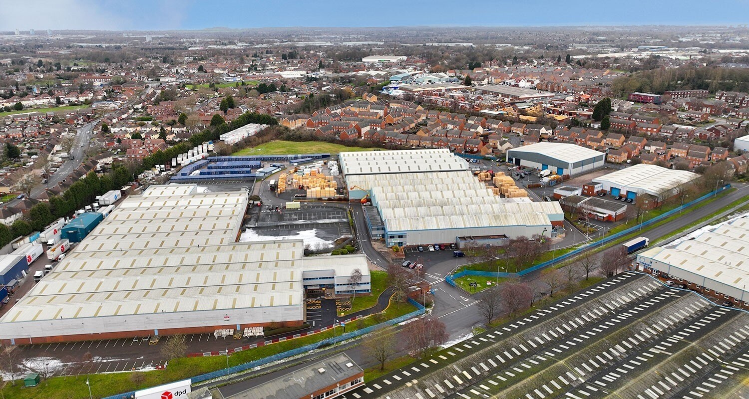 Woden Rd W, Wednesbury à louer Aérien– Image 1 sur 3