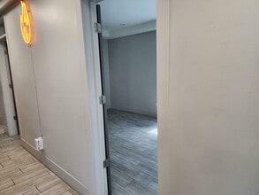 1236 Dr Martin Luther King Jr St N, Saint Petersburg, FL à louer Photo intérieure– Image 1 sur 3