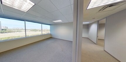 1255 Corporate Dr, Irving, TX à louer Photo intérieure– Image 2 sur 4