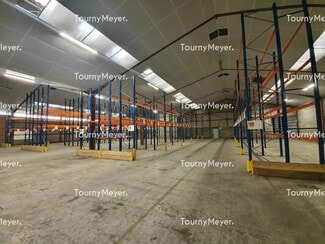 Plus de détails pour Industriel/Logistique à louer