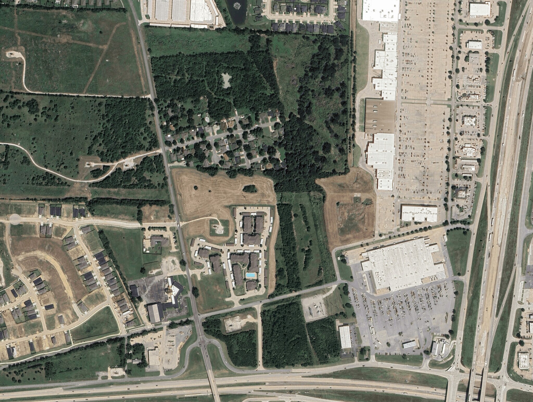 211 E Canyon Grove Rd, Sherman, TX à louer Aérien– Image 1 sur 3