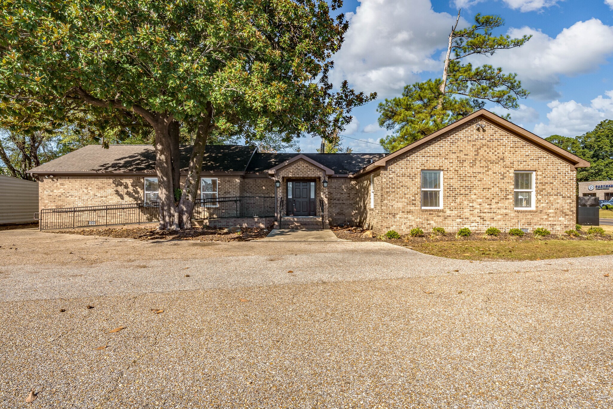 515 Hargrove Rd E, Tuscaloosa, AL à louer Photo de l’immeuble– Image 1 sur 27