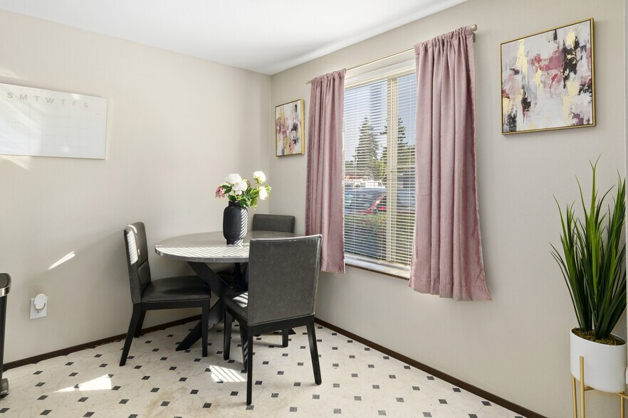 429 37th St SE, Auburn, WA à vendre - Photo de l’immeuble – Image 3 sur 13