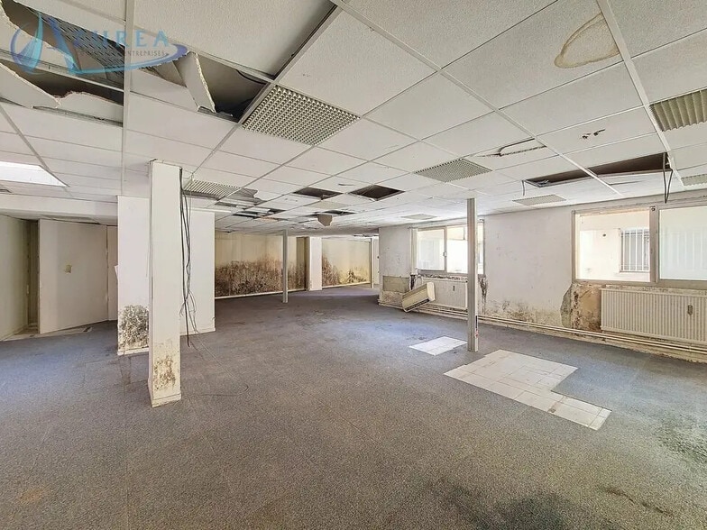 Bureau dans Nice à vendre - Photo de l’immeuble – Image 2 sur 11