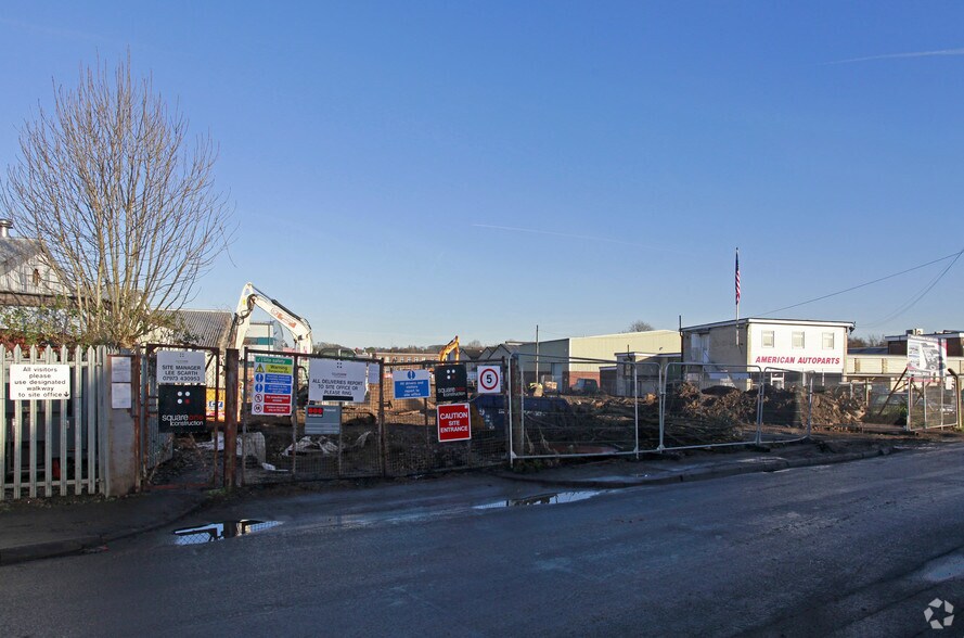 68 Holmethorpe Ave, Redhill à louer - Photo de l’immeuble – Image 2 sur 2