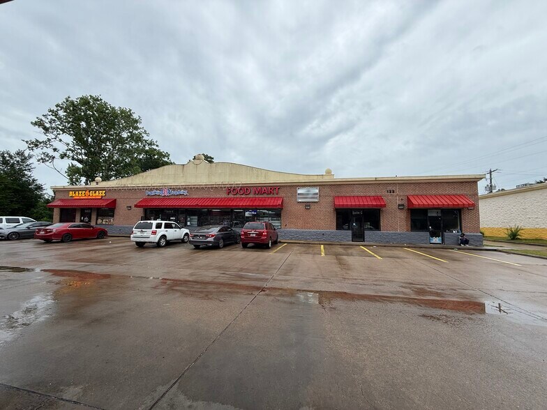 123 W Northside Dr, Jackson, MS à louer - Photo de l’immeuble – Image 3 sur 6