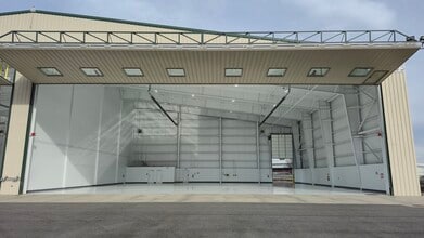 12020 Higgins Airport Way, Burlington, WA à louer Photo intérieure– Image 1 sur 25