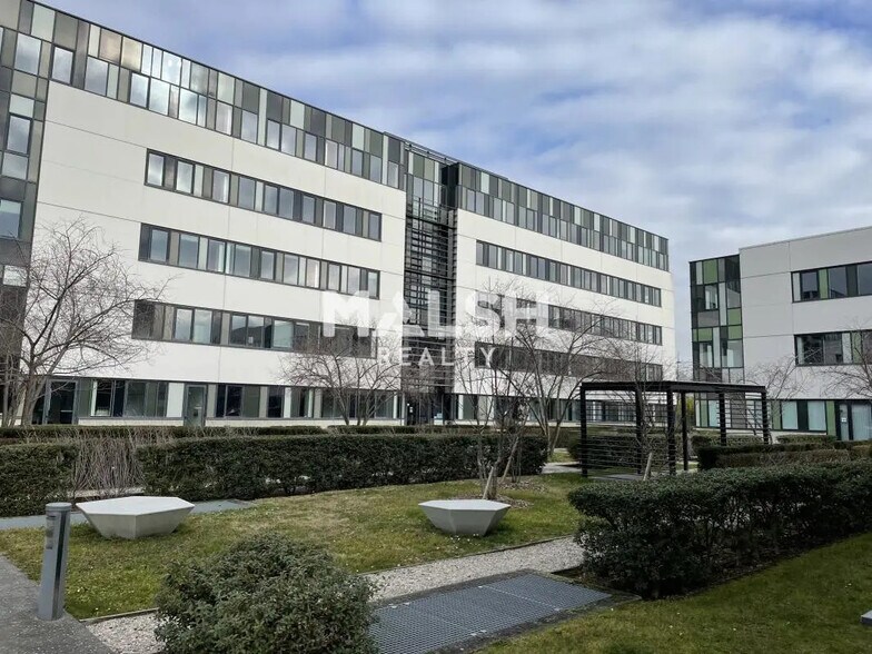Bureau dans Lyon à louer - Photo de l’immeuble – Image 3 sur 8