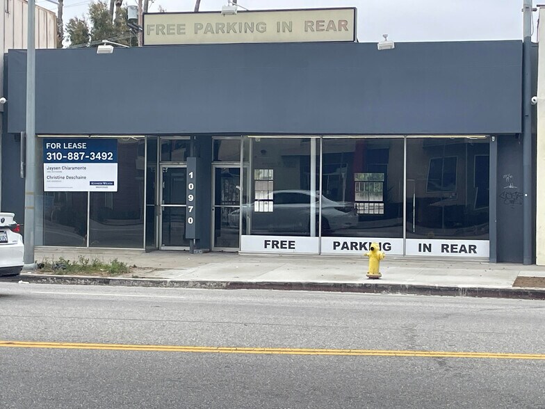 10970 W Pico Blvd, Los Angeles, CA à louer - Photo de l’immeuble – Image 3 sur 4