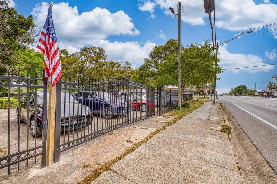 1500 Pace Blvd, Pensacola, FL à vendre - Photo de l’immeuble – Image 3 sur 61