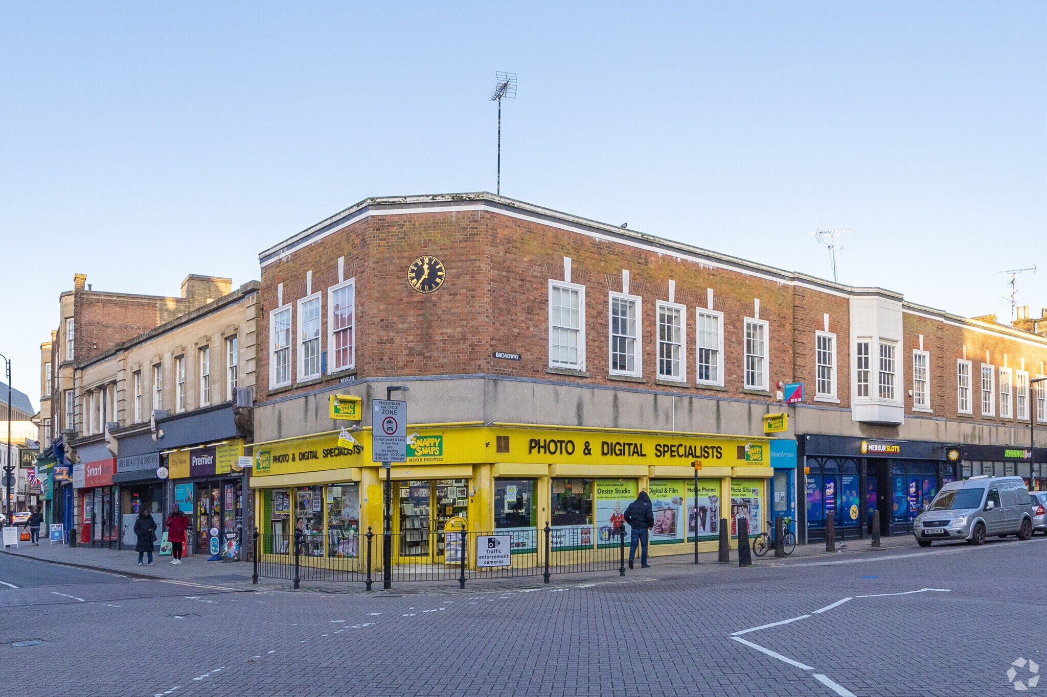 2 Broadway, Peterborough à louer Photo principale– Image 1 sur 3