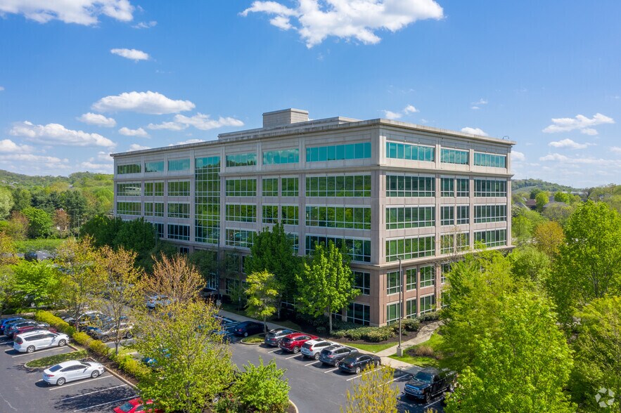 725 cool springs Blvd, Franklin, TN à louer - Photo de l’immeuble – Image 1 sur 6
