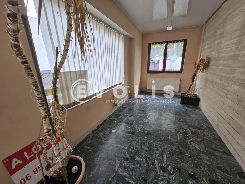 Bureau dans Palaiseau à louer - Photo de l’immeuble – Image 2 sur 7