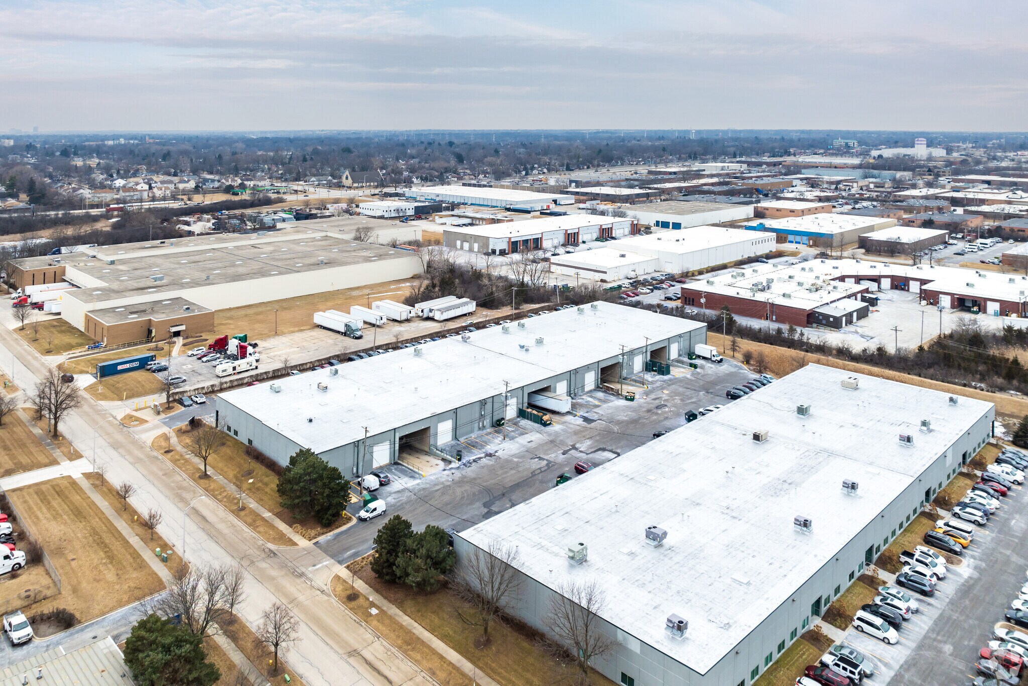 1060 N Garfield St, Lombard, IL à louer Aérien– Image 1 sur 6