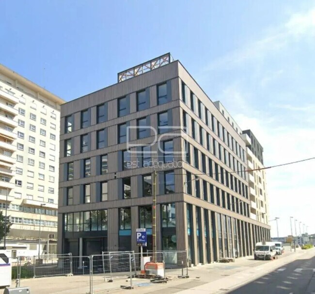 Plus de détails pour Bureau à vendre