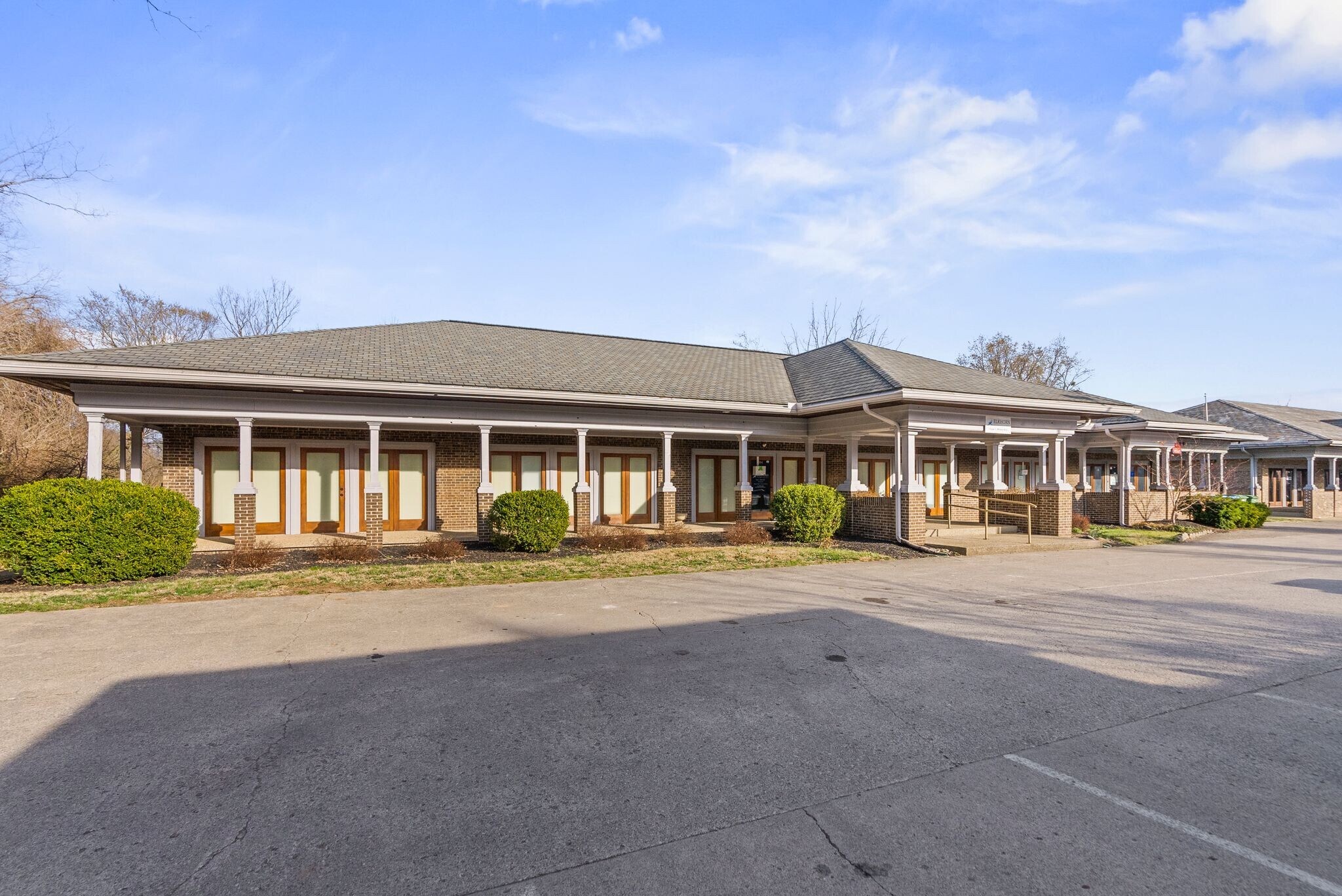 302-303 Boston Sq, Georgetown, KY à vendre Photo principale– Image 1 sur 24
